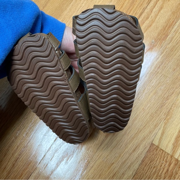 Max + Jake brown Velcro closed toe sandals NWOT size 5 toddler boy - Picture 5 of 10